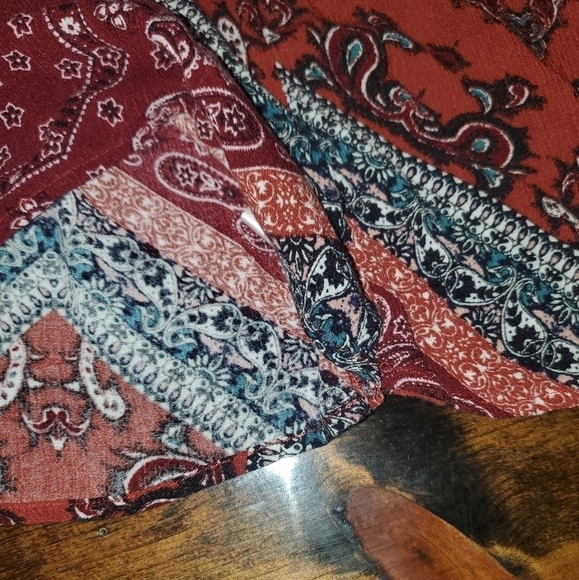 𝅺Charlotte Russe Fringe side top XS - Picture 4 of 11